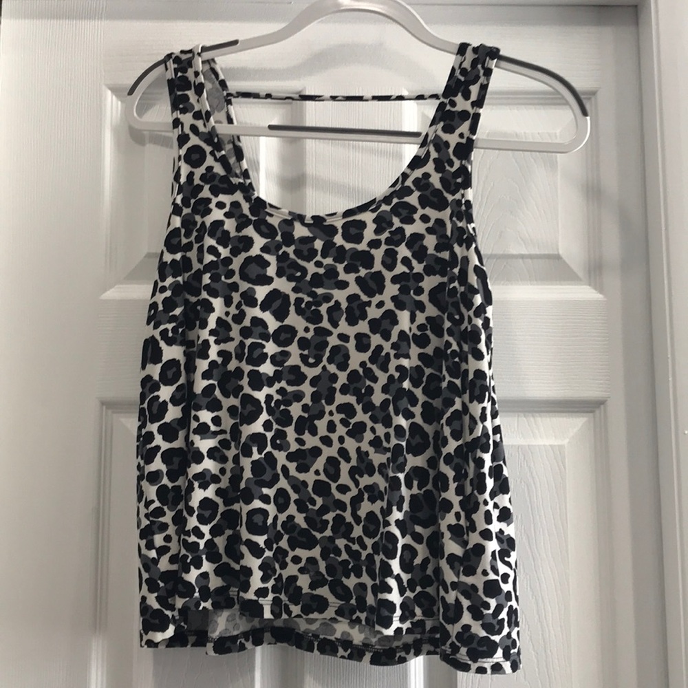 Leopard print top